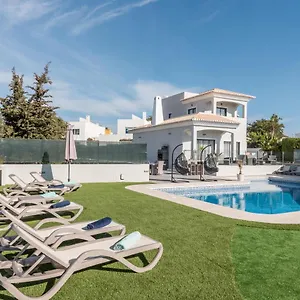Arina Bed & Breakfast