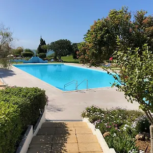 Villa Vivenda Jardim Mar Algarve, Porches (Algarve)